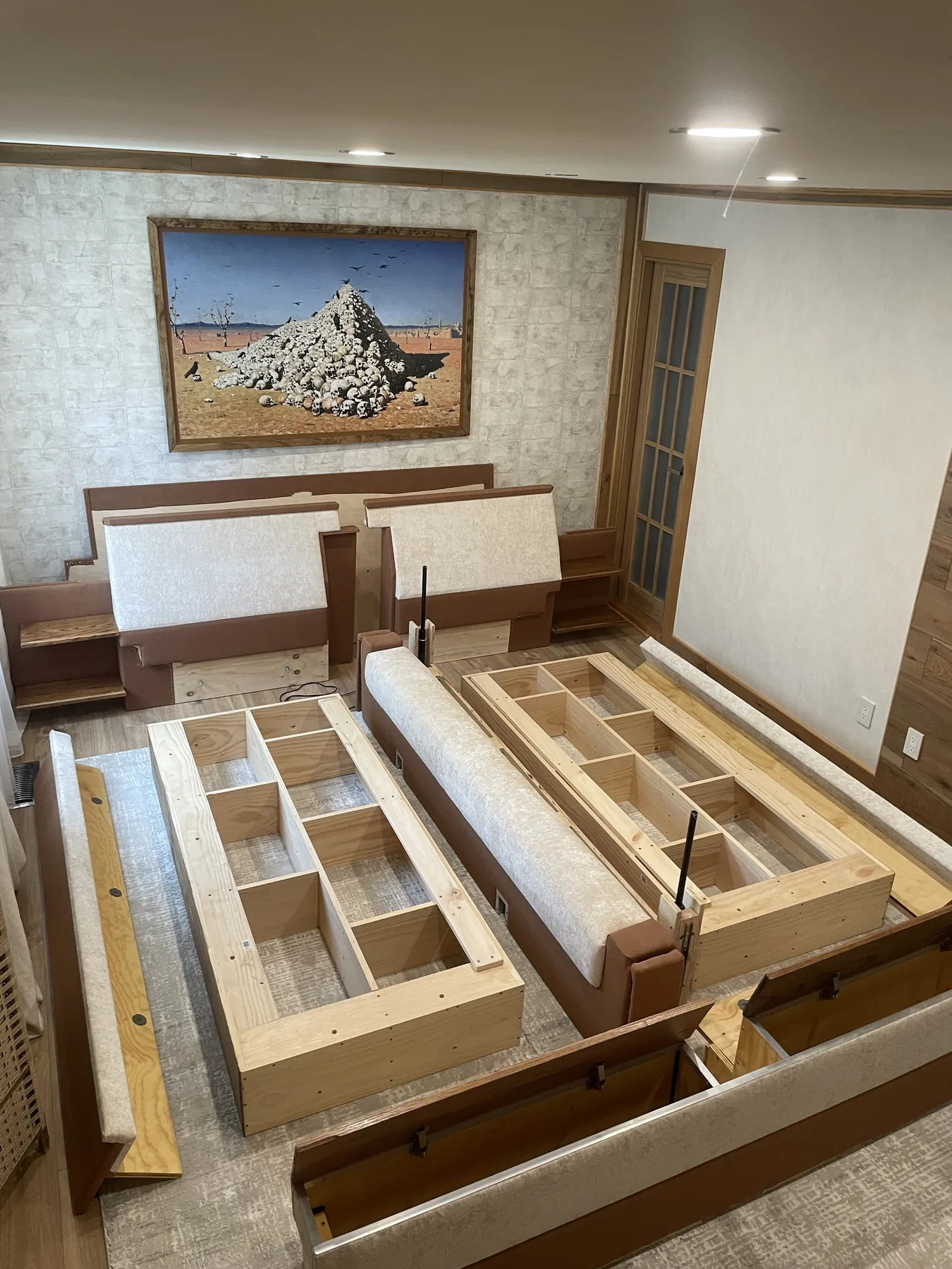 WH internal frame